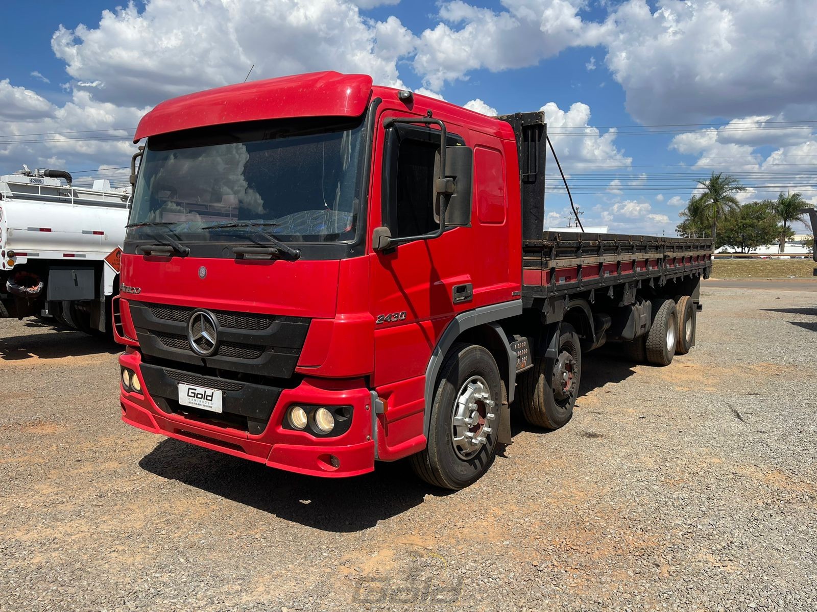 Mercedes-Benz L1621 Caçamba Topzera Anapolis GO - Caminhões usados