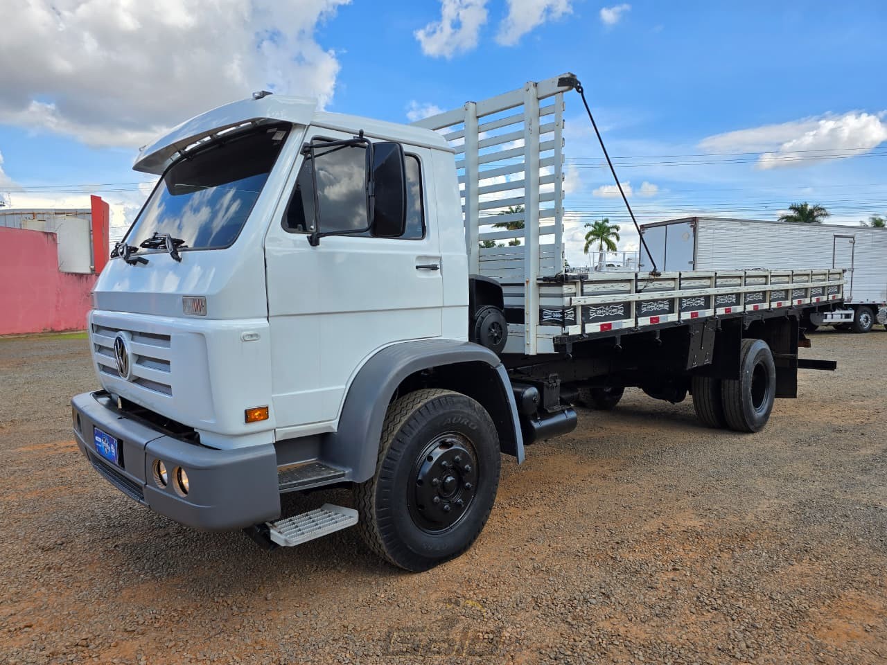 WhatsApp Image 2025-11-18 at 09.17.05