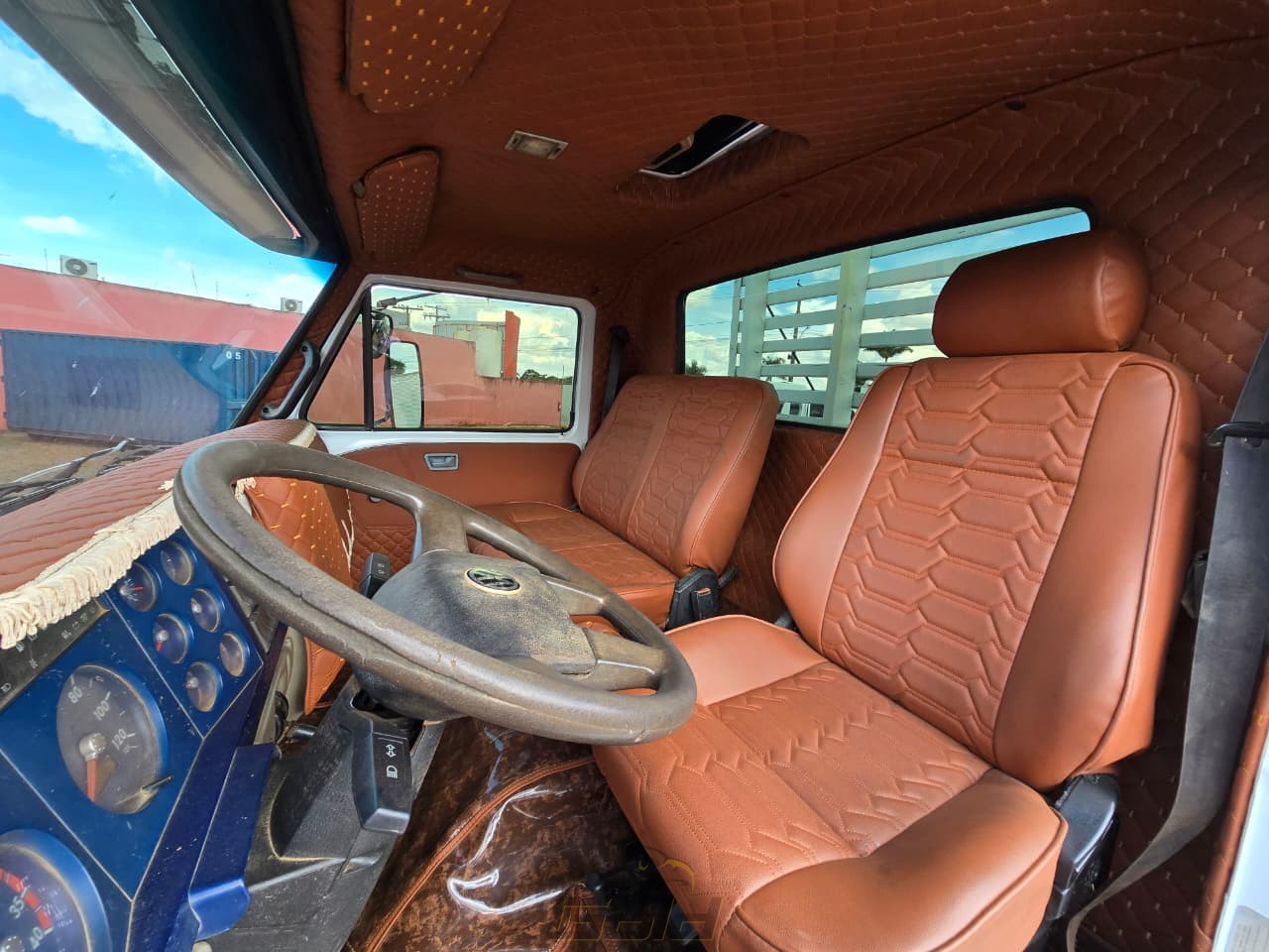 WhatsApp Image 2025-11-18 at 09.17.11 (2)