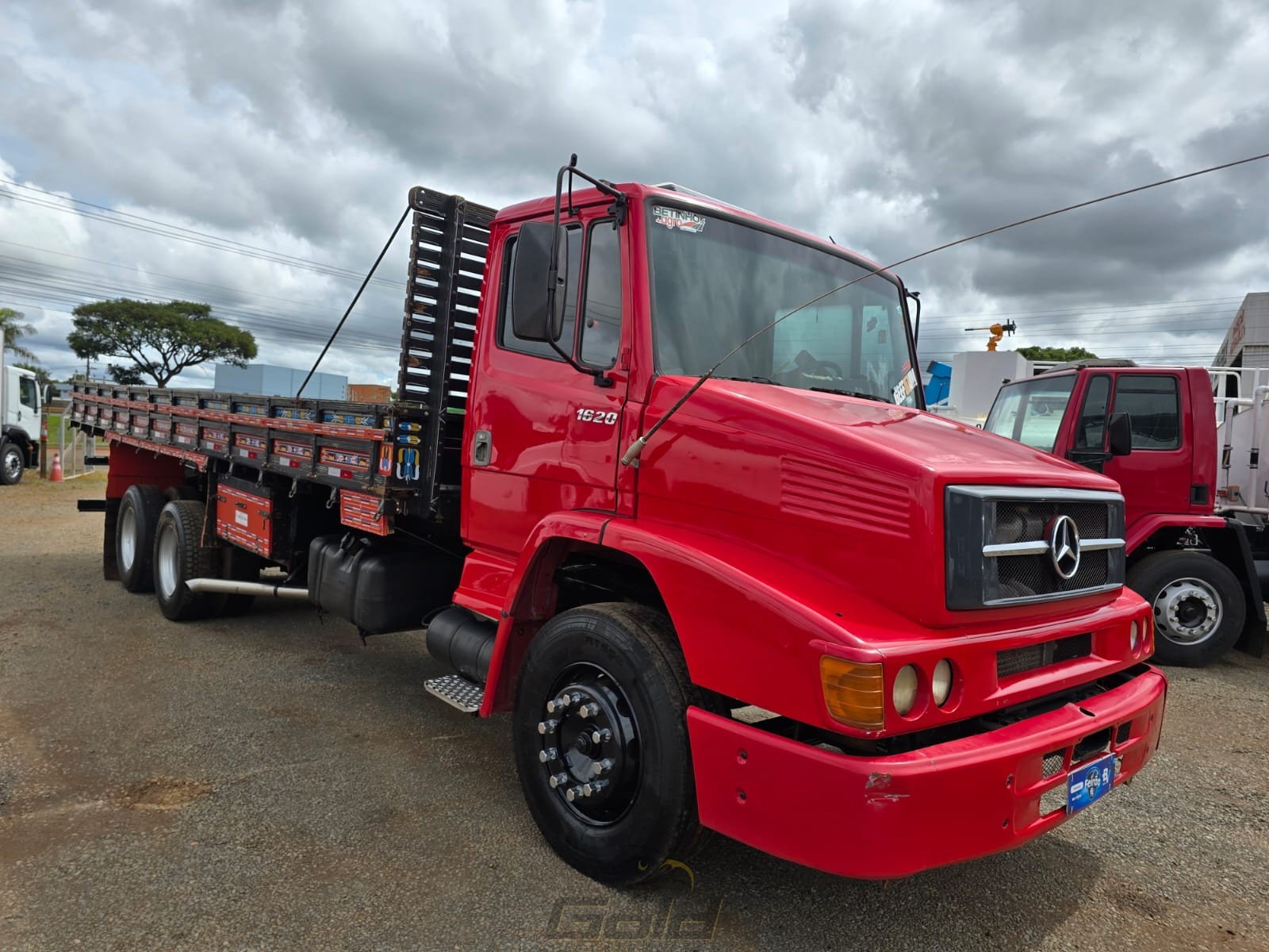 WhatsApp Image 2025-12-04 at 16.38.50