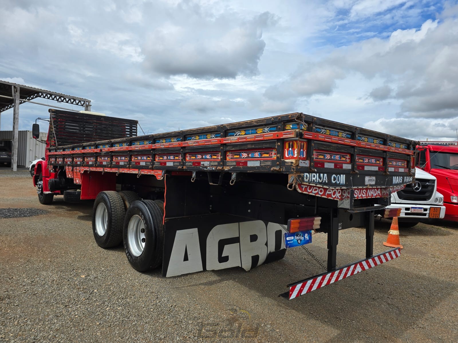 WhatsApp Image 2025-12-04 at 16.38.51