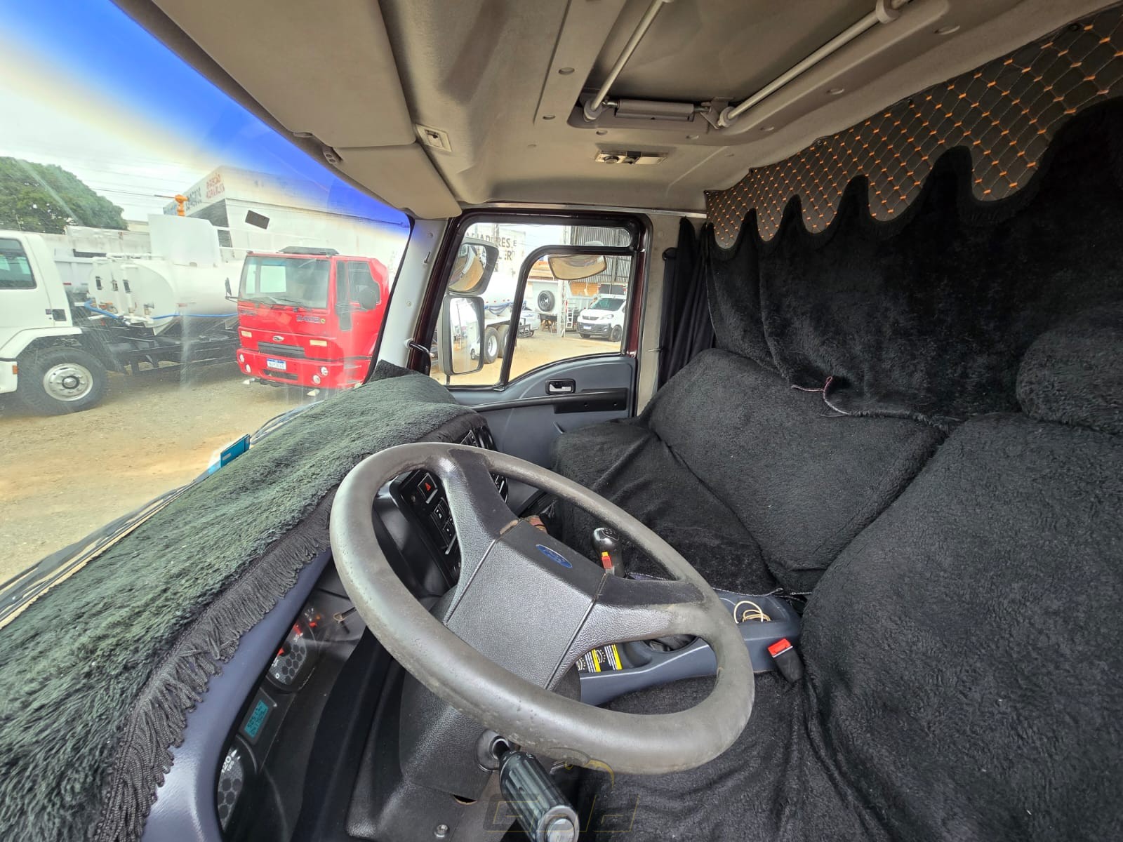 WhatsApp Image 2025-12-10 at 14.03.28 (2)