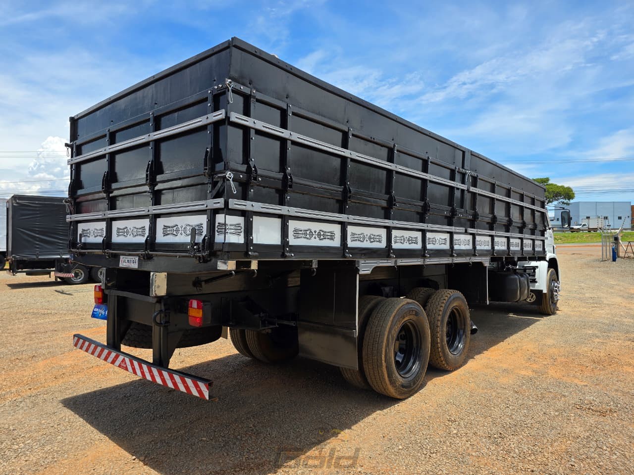 WhatsApp Image 2025-12-19 at 10.09.02 (1)