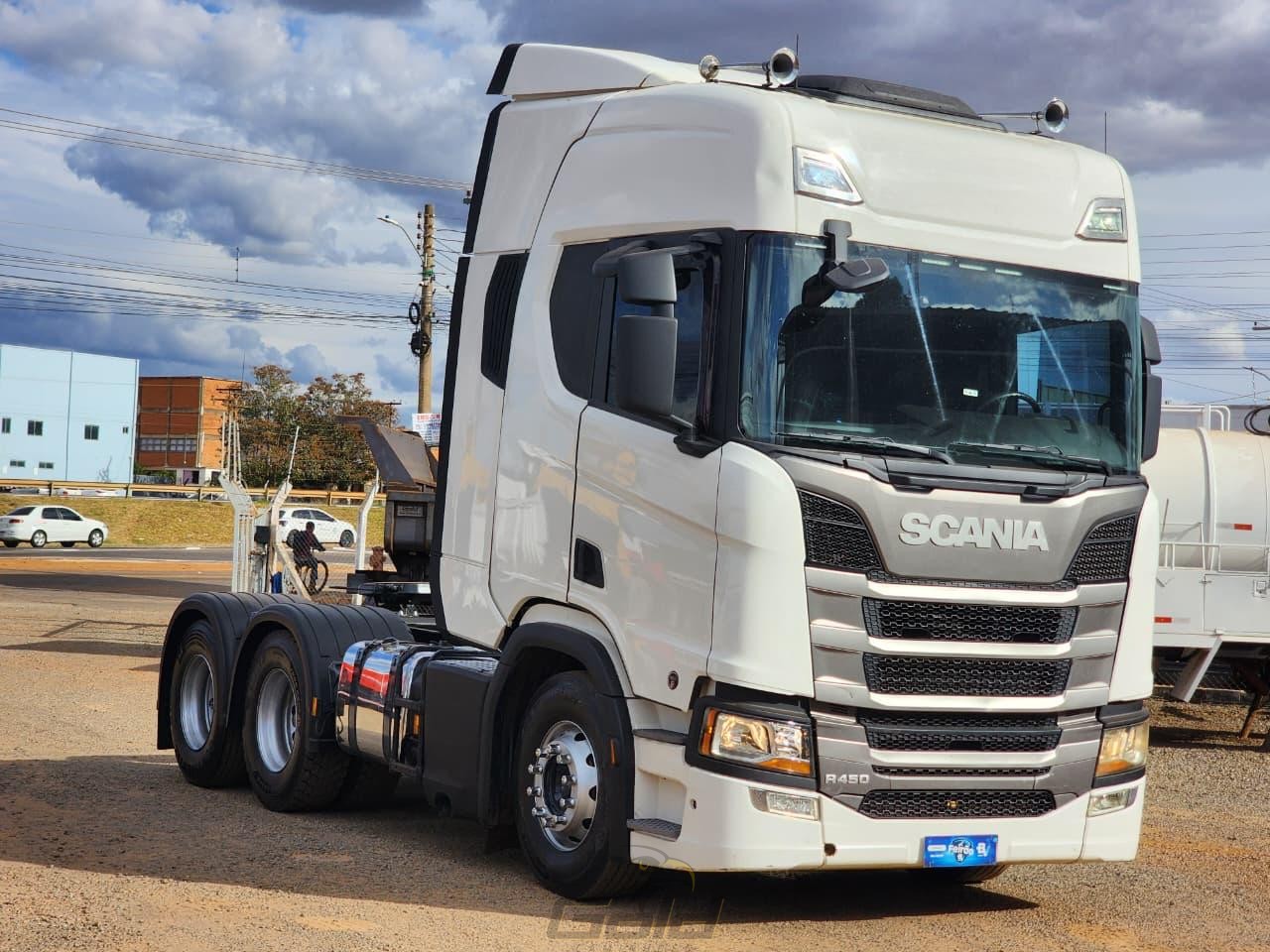 SCANIA (2)