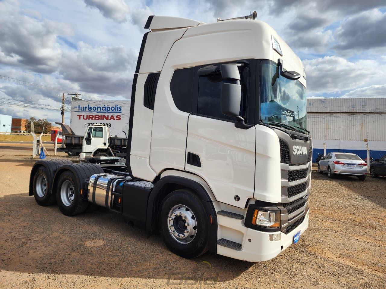 SCANIA (5)