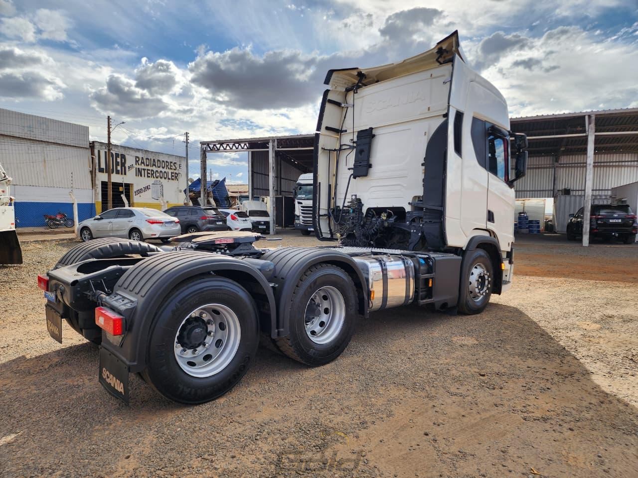 SCANIA (9)