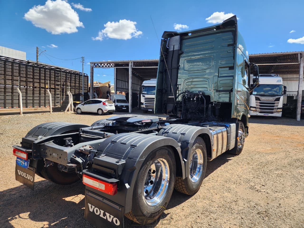VOLVO FH (1)