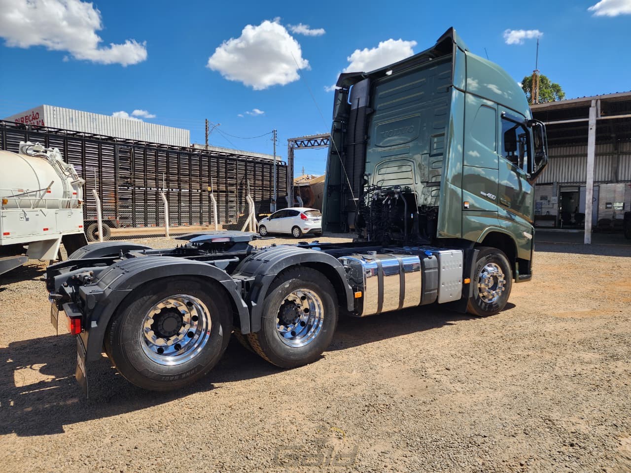 VOLVO FH (14)